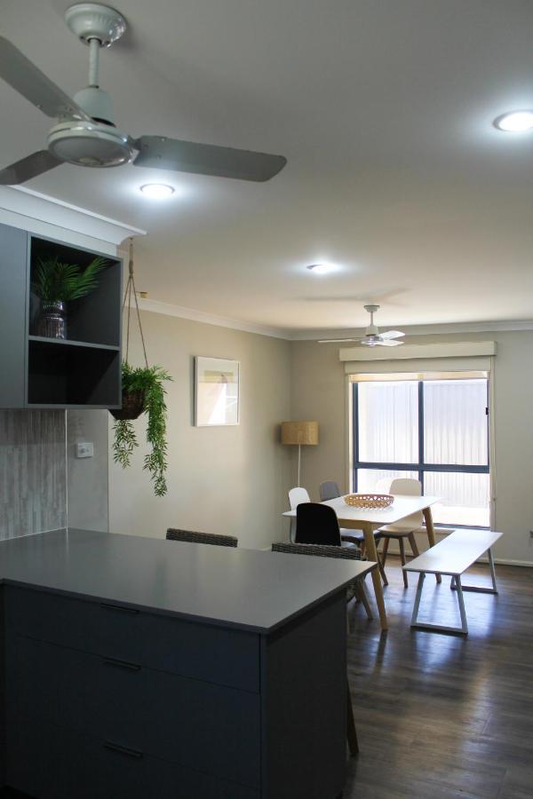 Yamba Twin Pines Motel Екстер'єр фото